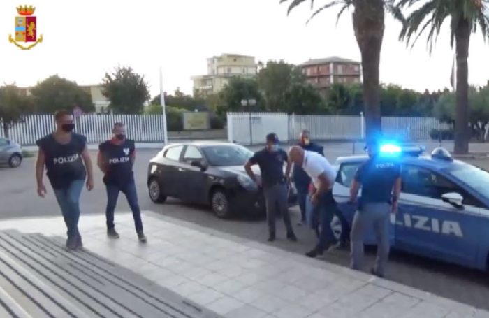 Lamezia Ndrangheta Estorsione A Commerciante Arresti Nel Clan